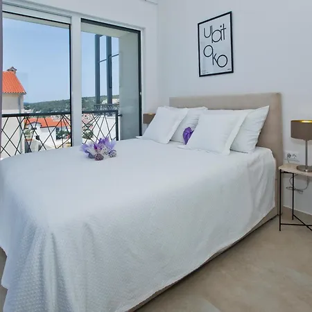 فيلة La Siesta - Zf Hvar *